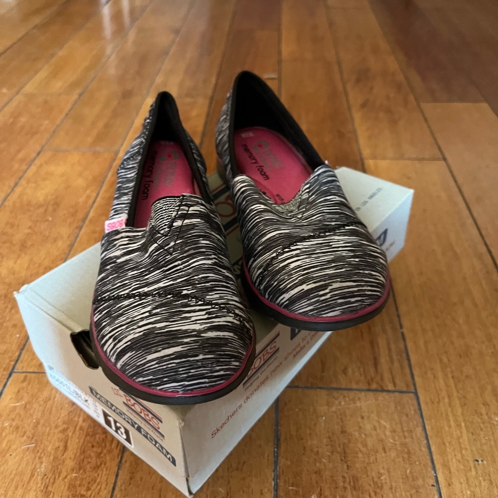 Girls BOBS by Sketchers memory foam shoes